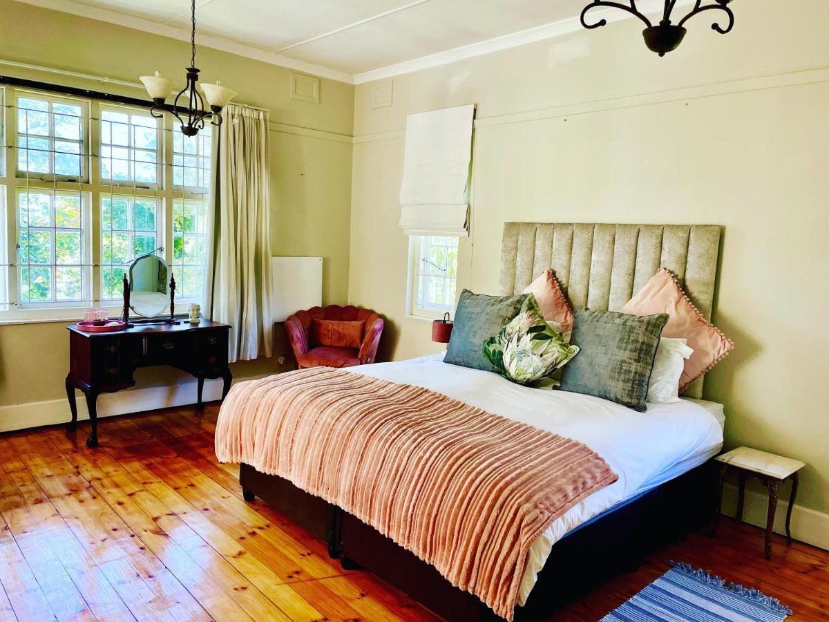 Clarendon Manor And Cottages ホウィック エクステリア 写真