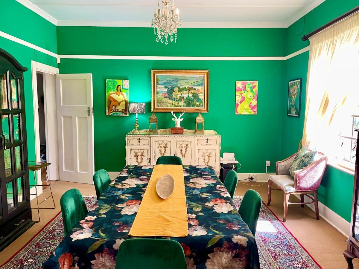 Clarendon Manor And Cottages ホウィック エクステリア 写真