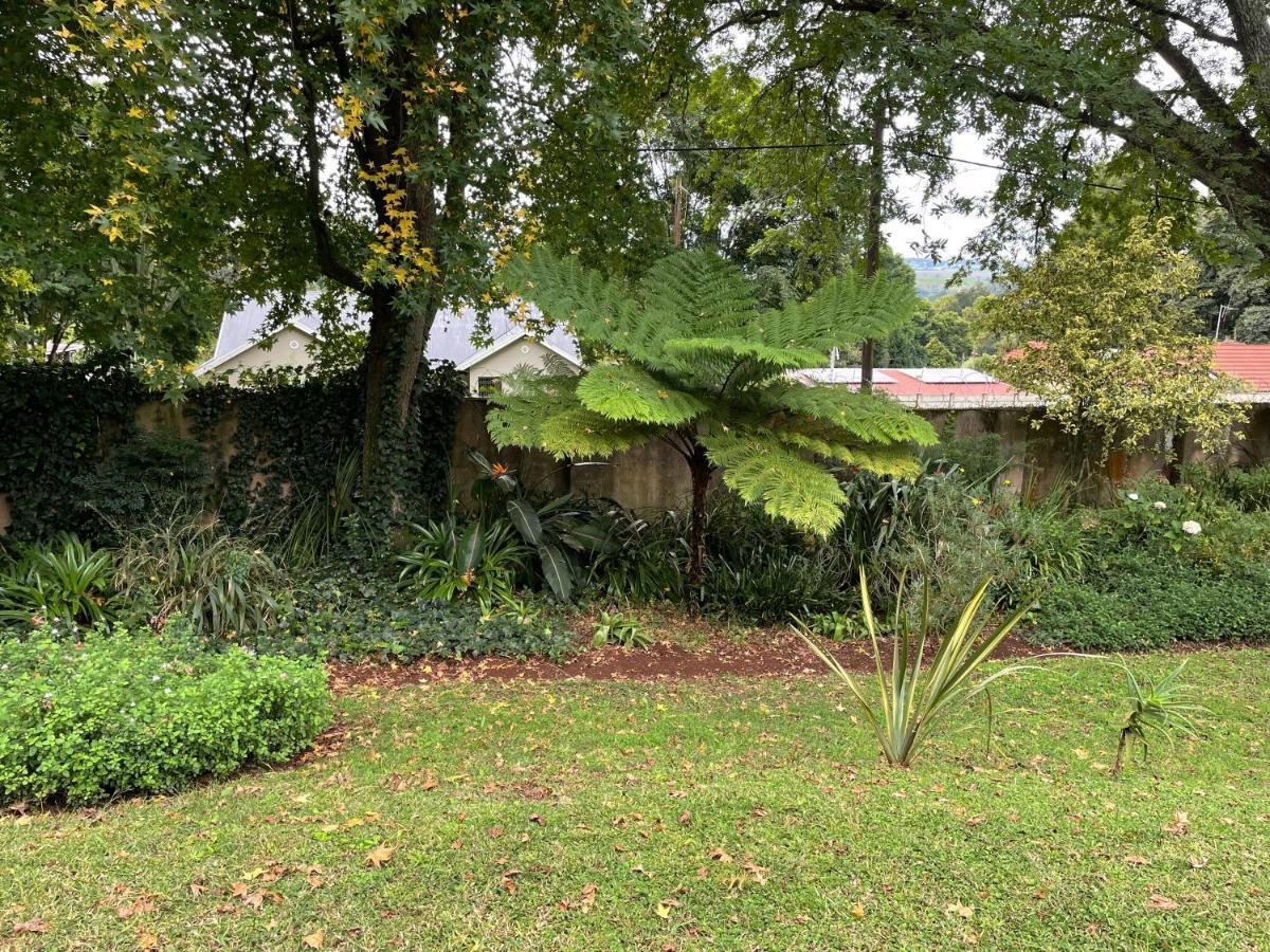Clarendon Manor And Cottages ホウィック エクステリア 写真